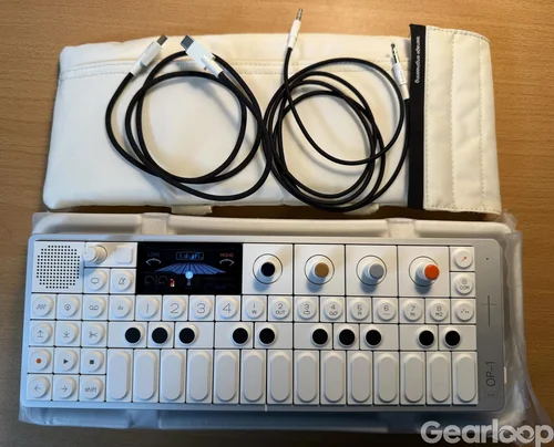 Teenage Engineering op-1 field