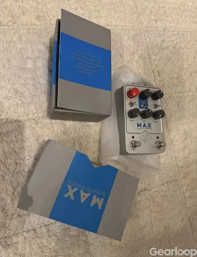 UAFX Max