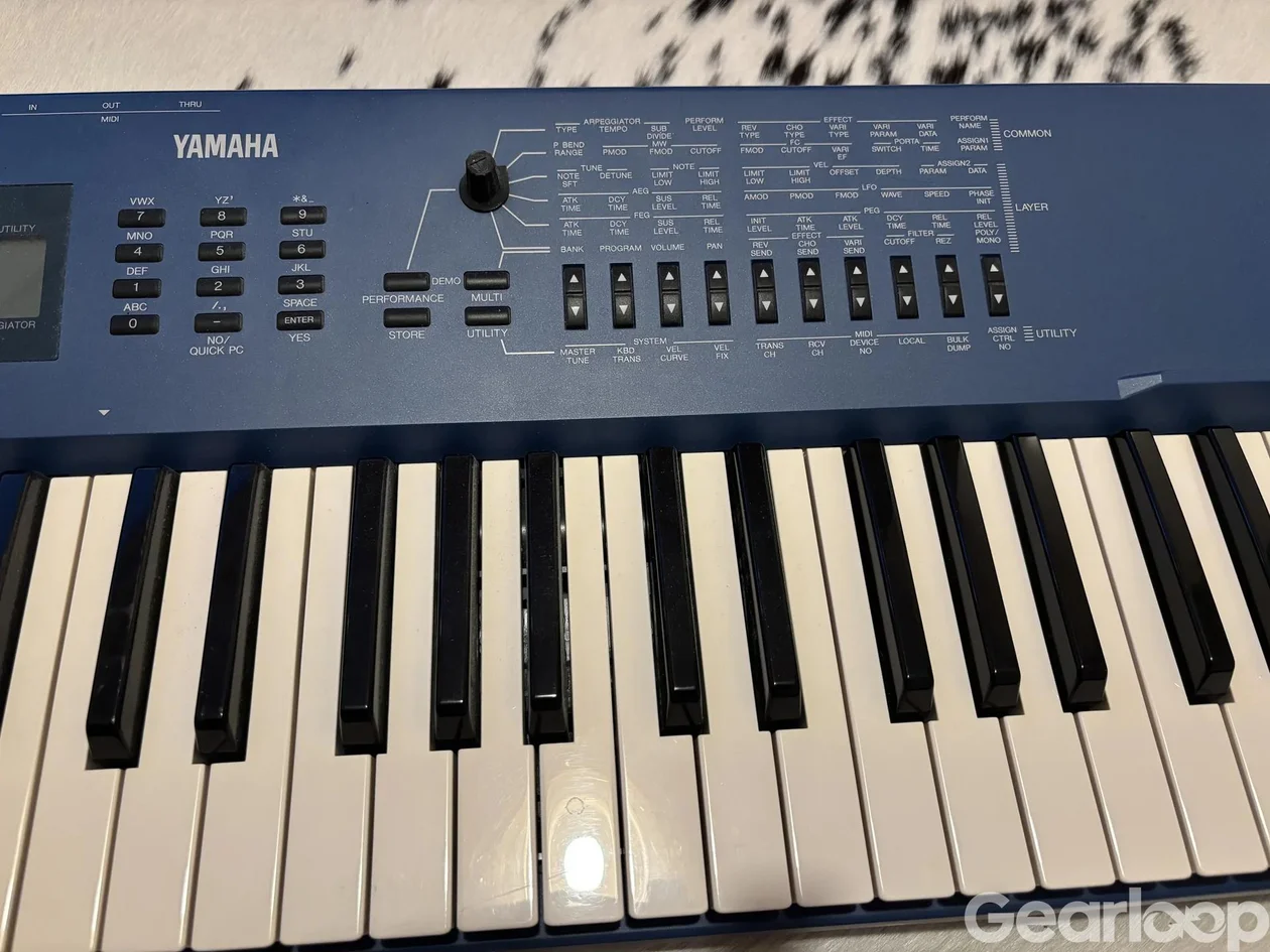 Yamaha CS1x - bild 3