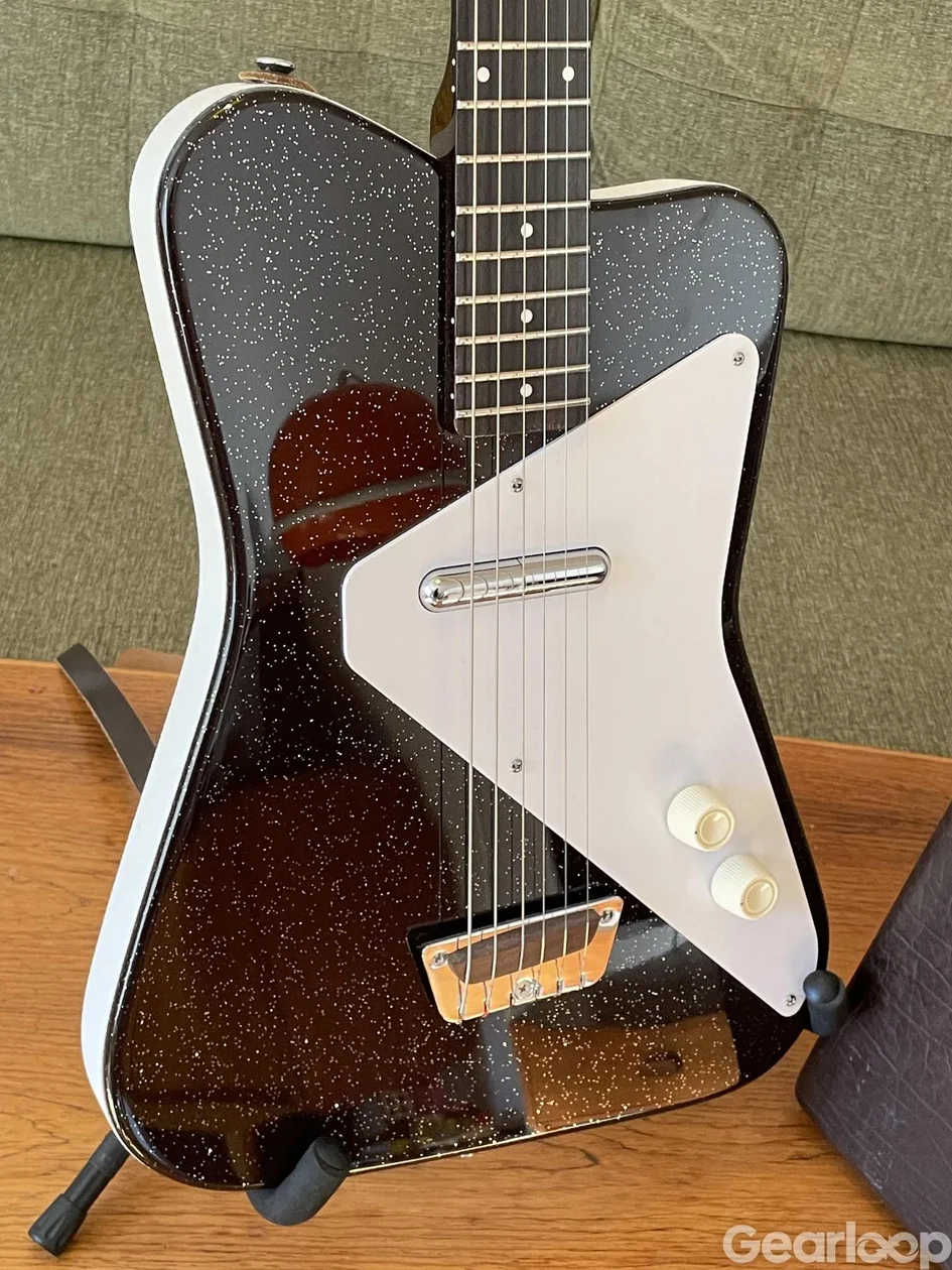 Danelectro Pro Maroon Silver Glitter + Fender Champion 600 - bild 2