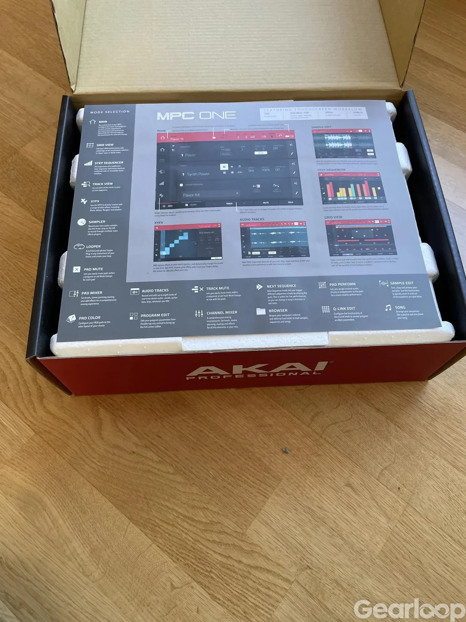 Akai MPC One Retro Edition (Nyskick) + SD-kort - bild 2