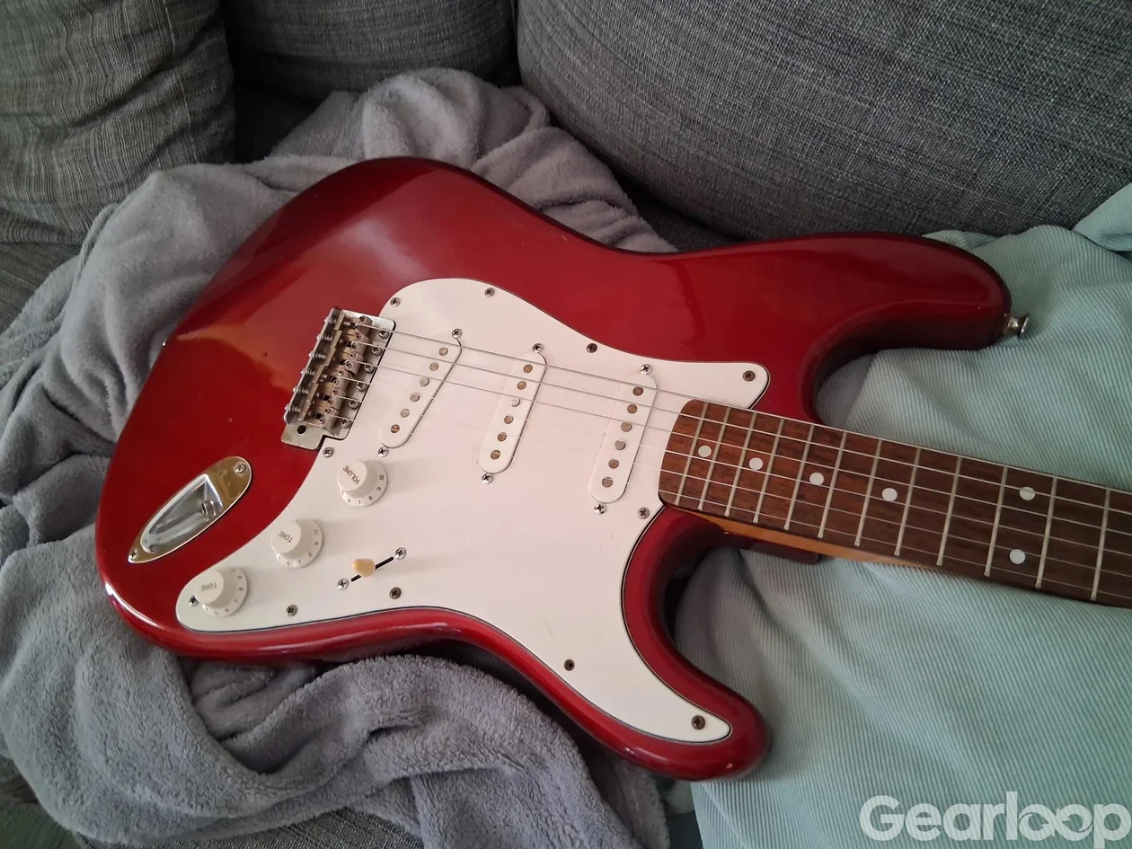Rainbow Stratocaster Made in Japan Stratocaster 80/90-tal - bild 1