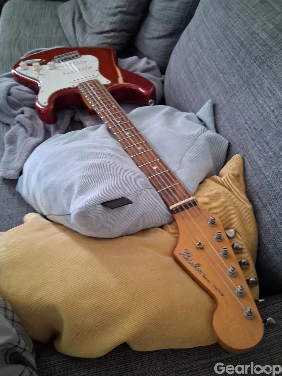 Rainbow Stratocaster Made in Japan Stratocaster 80/90-tal - bild 2