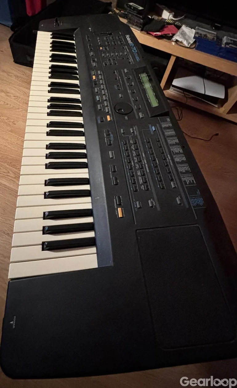 Roland E70 - bild 2