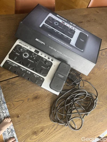 Zoom V6 Vocal Processor – begagnad