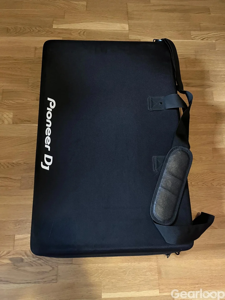XDJ-RX3 Inkl Softcase och Decksaver - bild 3