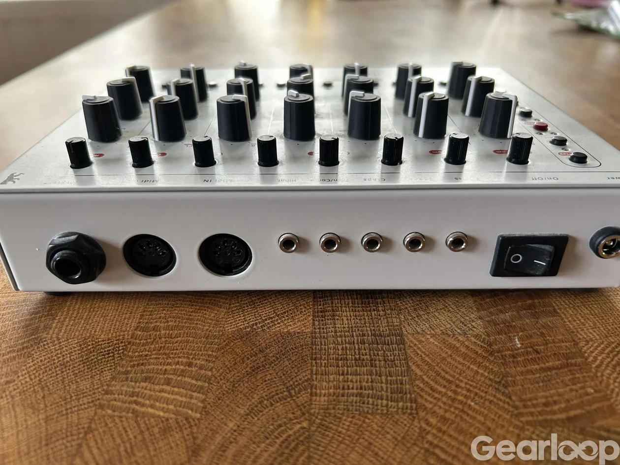 MFB Tanzbär Lite – Kompakt analog trummaskin - bild 2