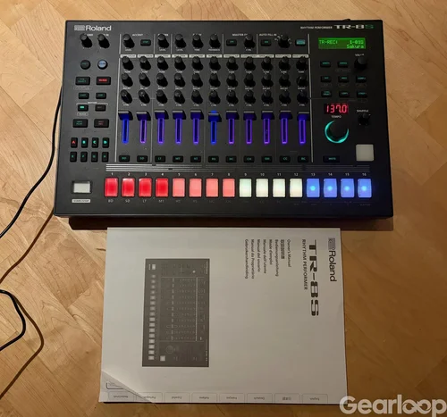 Roland TR-8S