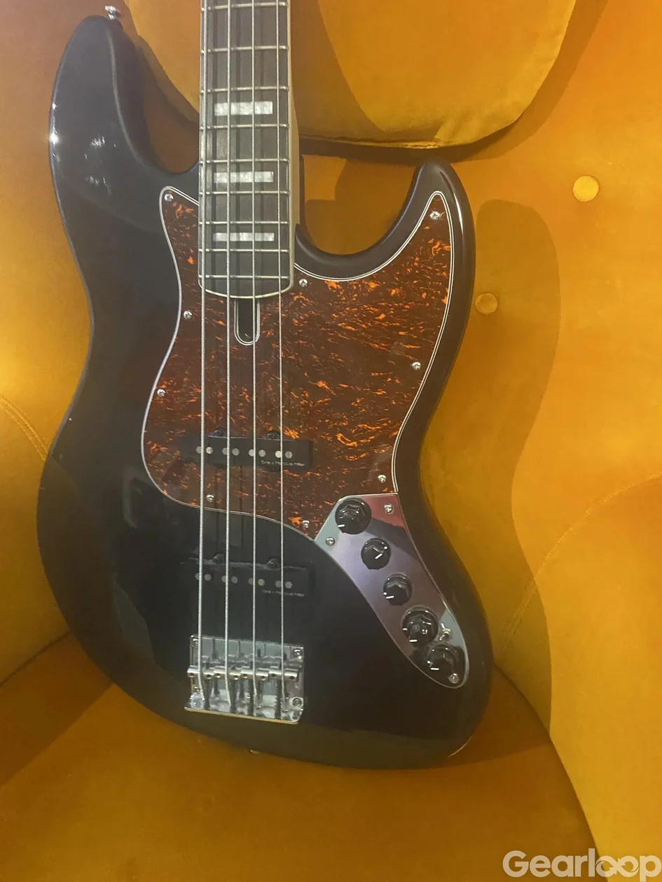 Sire Marcus Miller V7 – 4-strängad - bild 3