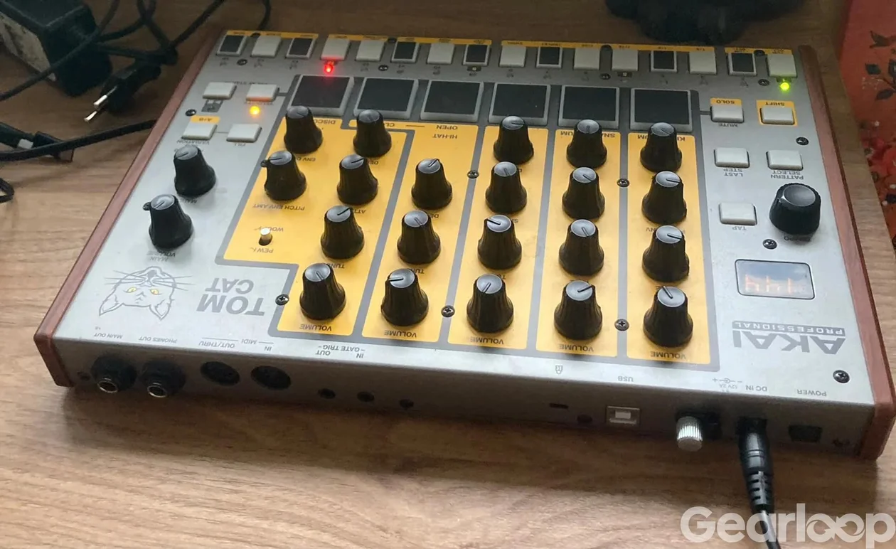 AKAI Tom Cat - Analog Drum Machine - bild 2