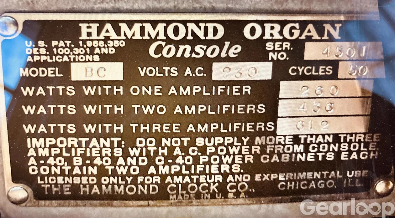Hammond orgel (BC) med dubbla manualer, pedalbord och Leslie. - bild 2