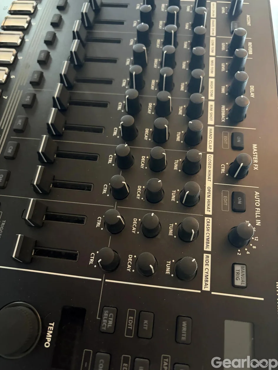 Roland Tr-8S - bild 2