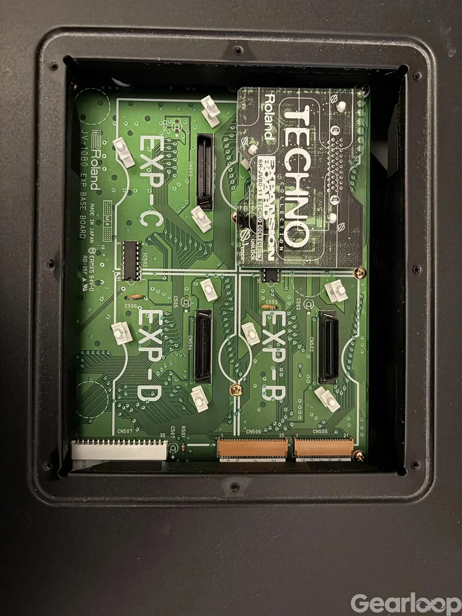 Roland JV-1080 med ett expansionskort - bild 2