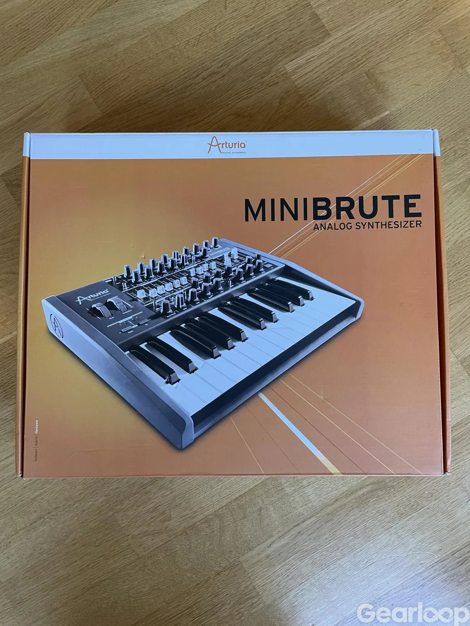 Arturia MiniBrute MK1 (analog klassiker) i mycket gott skick - bild 2