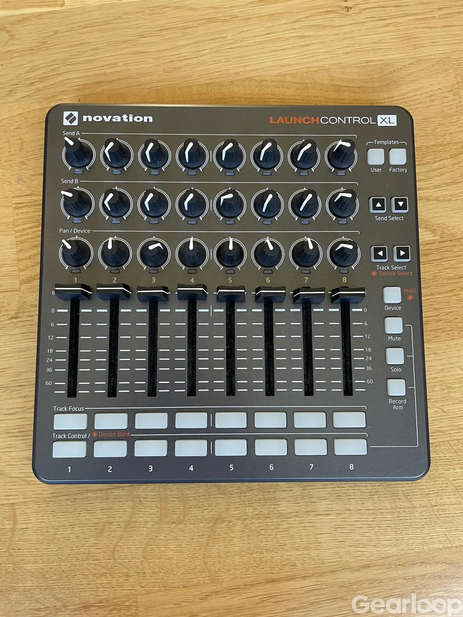 Novation Launch Control XL MK1 – Toppskick i originalkartong - bild 3