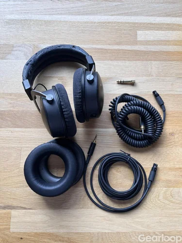 Beyerdynamic DT 1770 Pro Closed-Back Studio Headphones 2010s