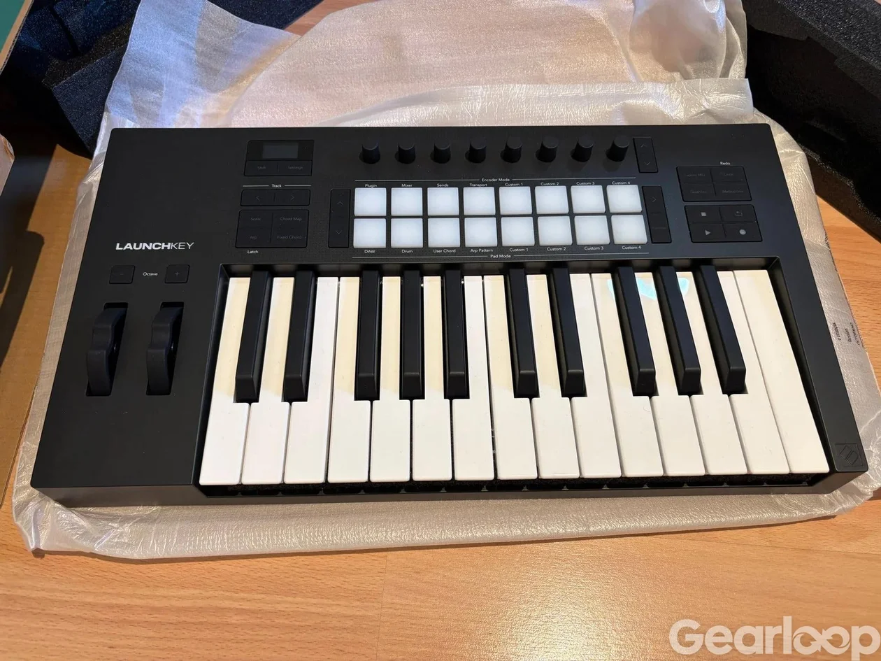 Novation Launchkey 25 mk4 - bild 1