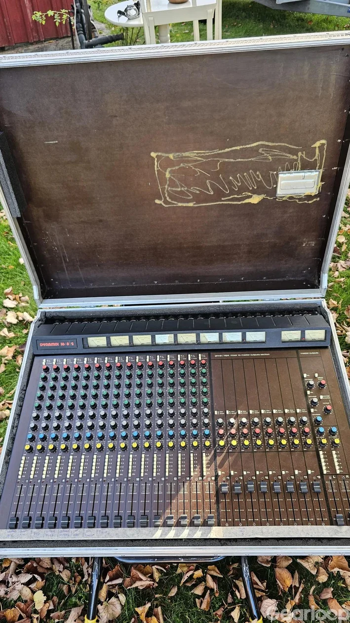 Vintage 80-tals mixerbord: Dynamix 16-8-2 (Inkl. hardcase) - bild 2