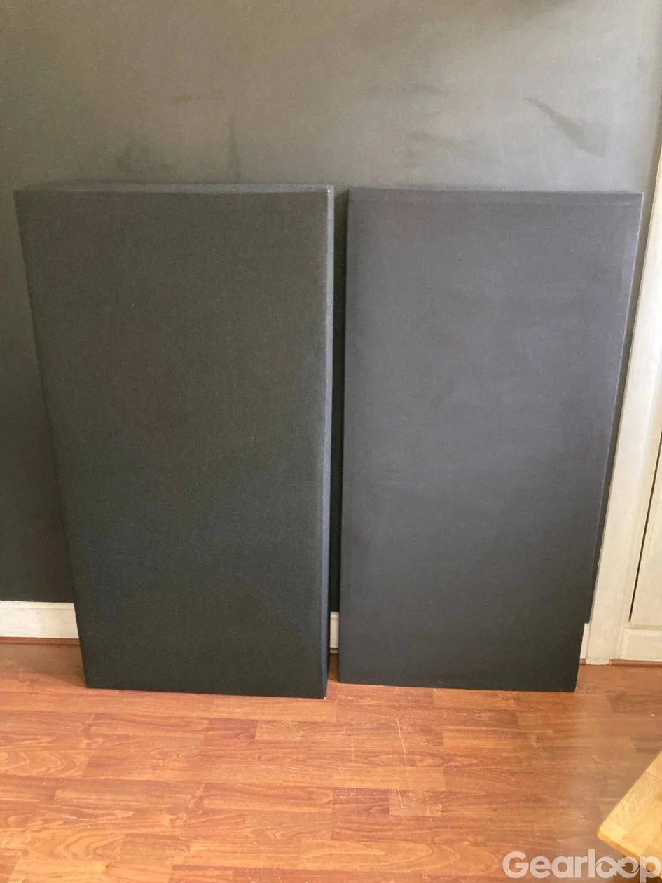 GIK Acoustics FlexRange Bass Traps svarta ljudabsorbenter - bild 1