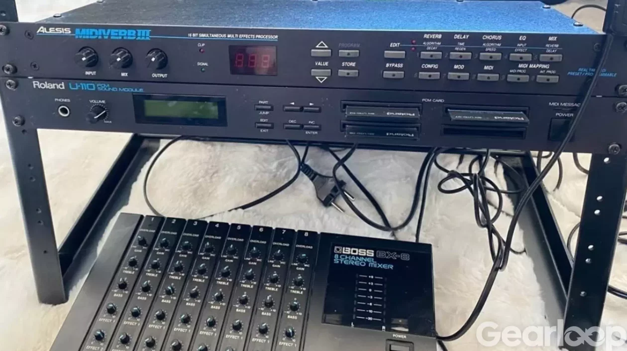 Roland U-110 rompler från 1988 - bild 1