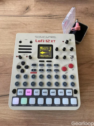 Sonicware Lofi-12 XT Retro