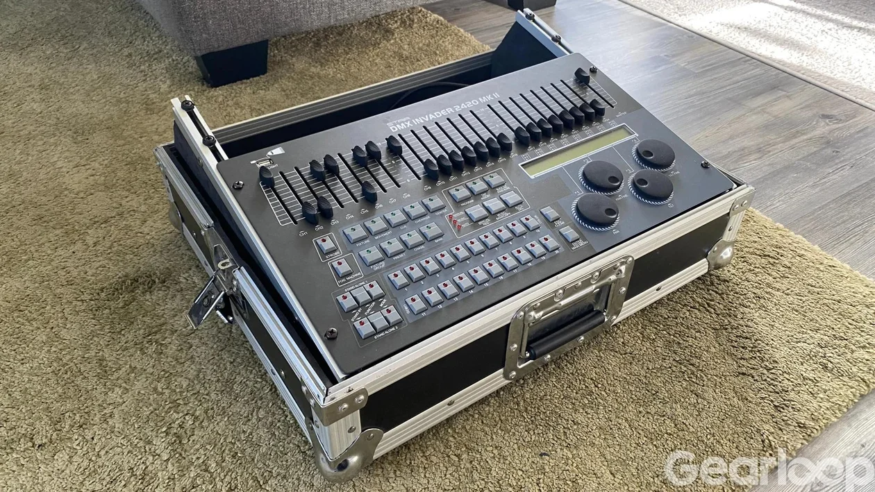 Stairville DMX Invader 2420 MK II + Case - bild 1