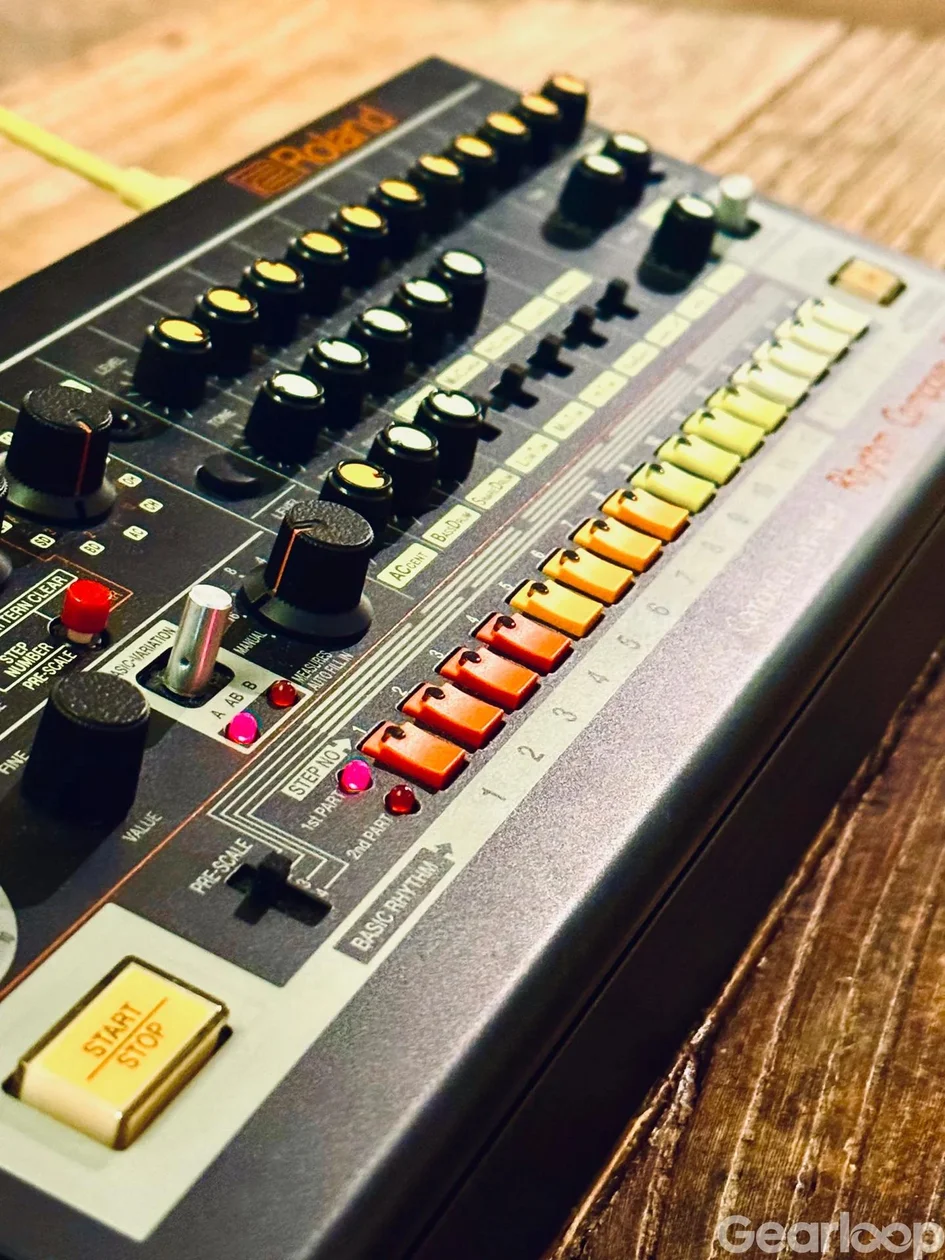 Roland TR-08 med Desksaver perfekt skick - bild 2