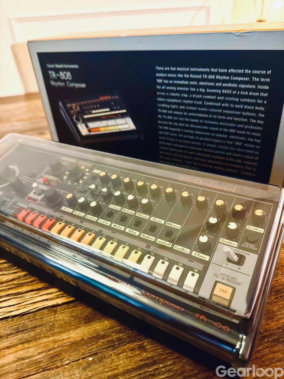 Roland TR-08 med Desksaver perfekt skick - bild 3