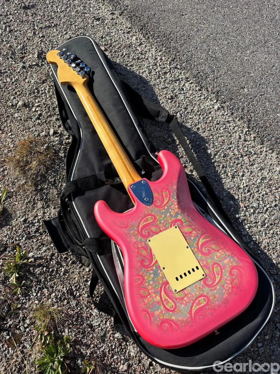 Fender Stratocaster pink paisley - bild 2