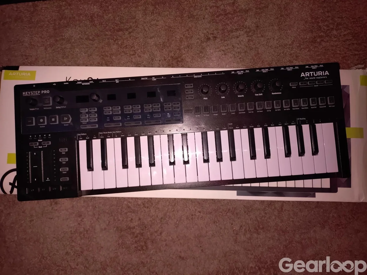 Keystep Pro, TR-6S, Volca Sample/FM, NanoCompressor m.m. - bild 2