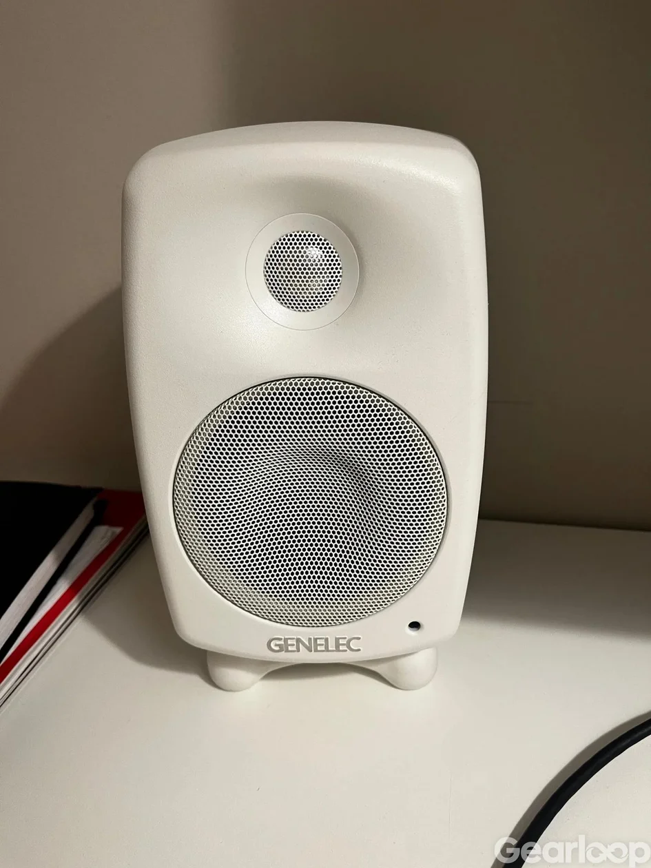 Pair of Genelec 8020D white studio monitors - bild 2