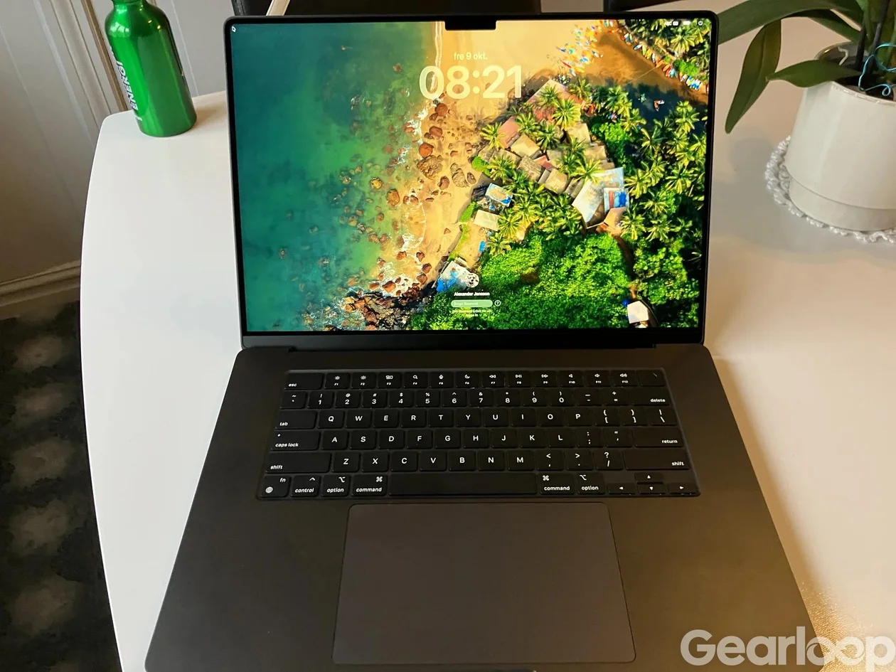 MacBook Pro 16” 2024 M4 Pro space gray - bild 1