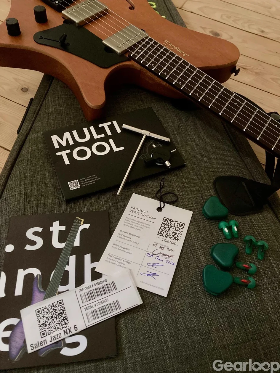 Strandberg Sälen Jazz NX6 Natural + Vital Grip axelband - bild 3