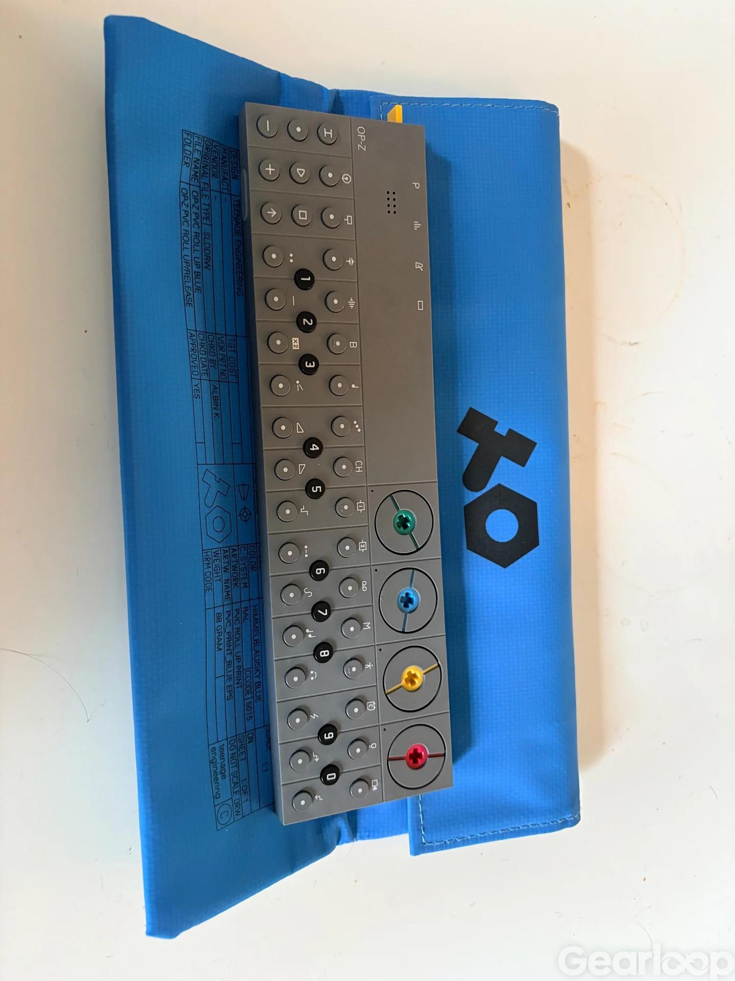 Teenage Engineering OP-Z + Oplab Expansion – 4 000 kr | Gearloop