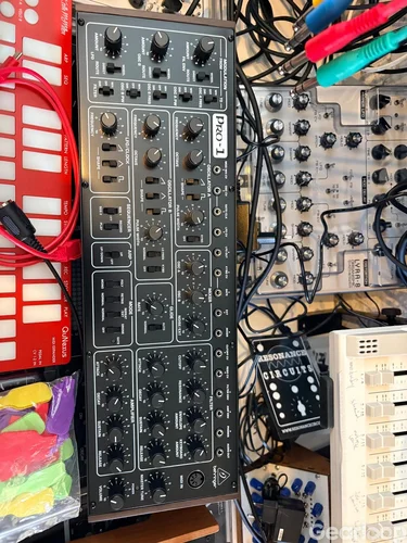 Behringer Pro-1
