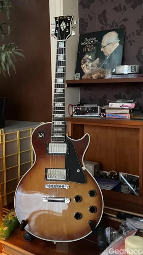 Delta Les Paul