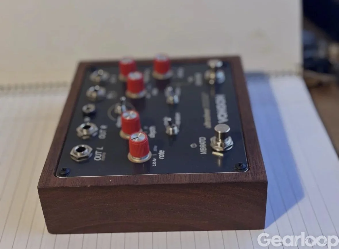 Vongon Ultrasheer Stereo Reverb and Vibrato Pedal - bild 3