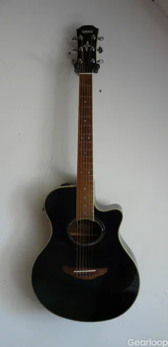 Yamaha APX700