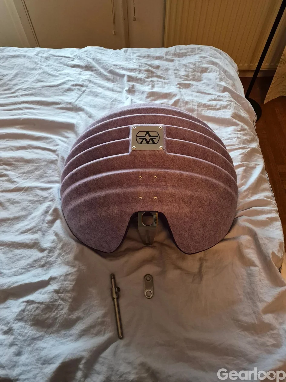 Aston Halo - bild 2