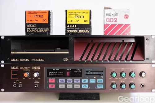 Akai S612 sampler och MD280 QD diskdrive