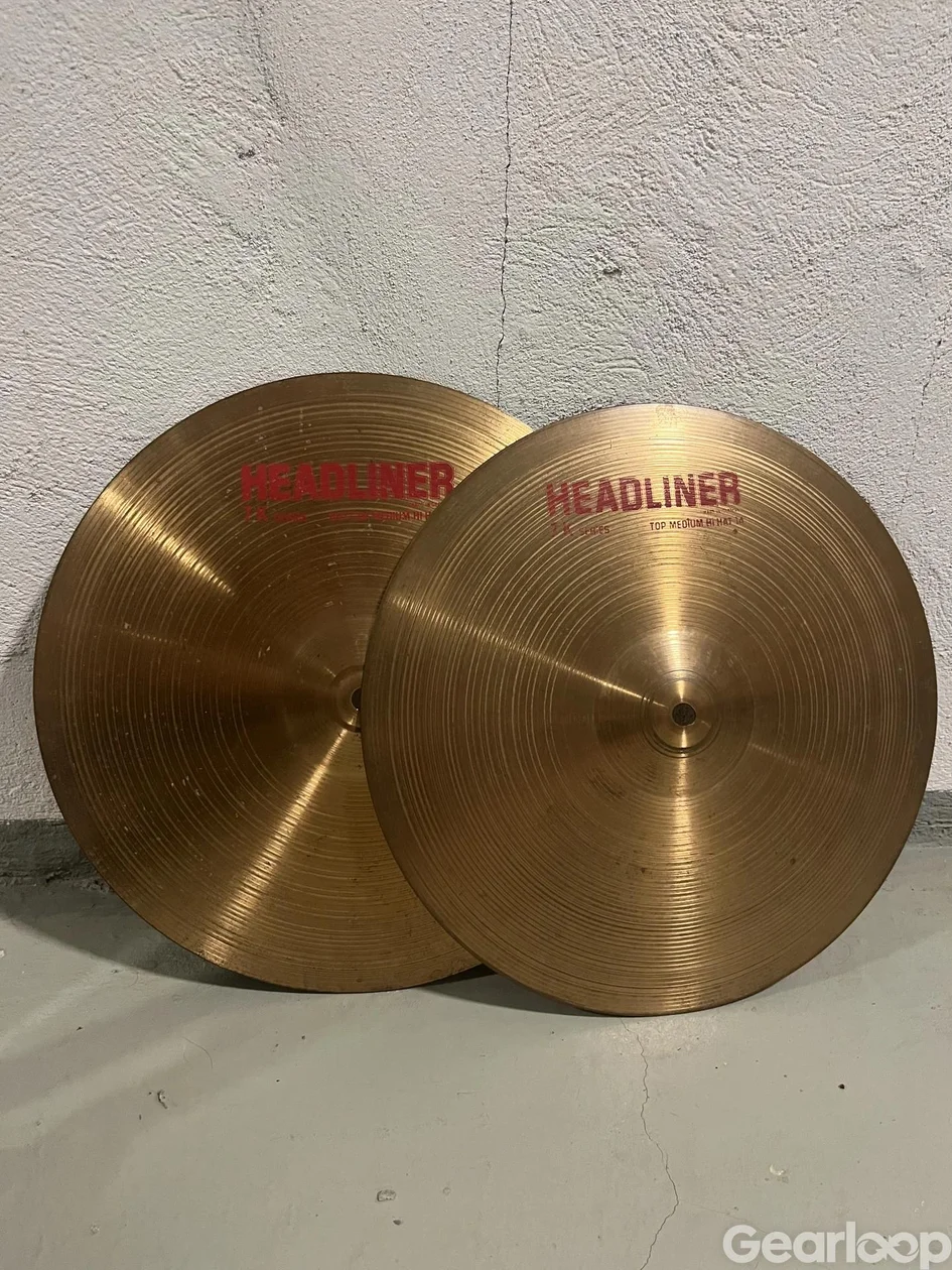 Trumset med virvel, golvpuka, baskagge, hi-hat och cymbal - bild 2