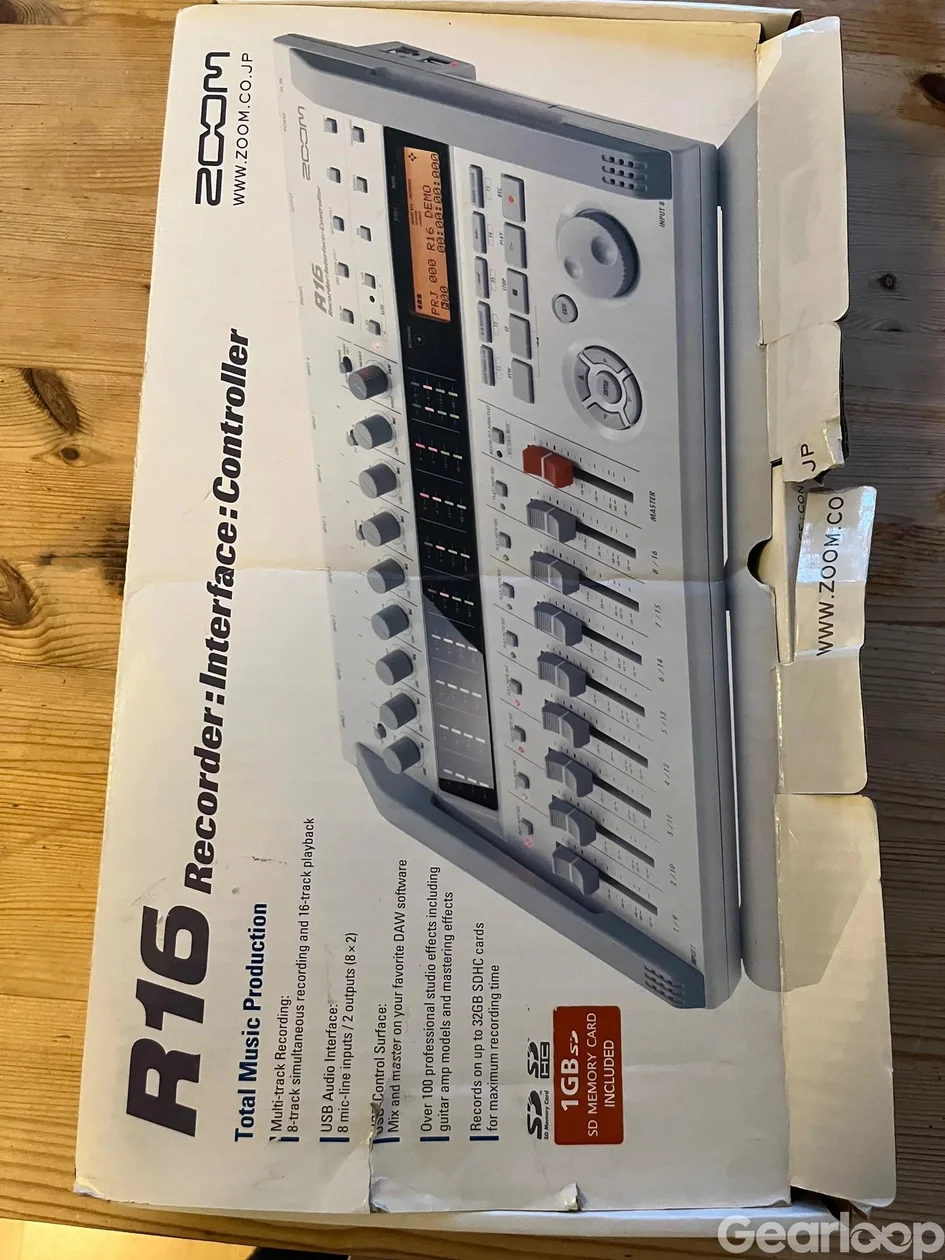 Zoom R16 8-kanalers inspelningsporta - bild 2